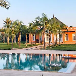 The Levantine Bed & Breakfast Tazrou